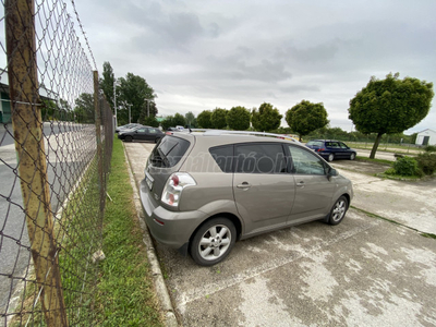 TOYOTA COROLLA VERSO 1.8 Luna