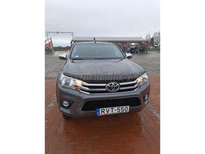 TOYOTA HI LUX Hilux 2.4 D-4D 4x4 Double Active