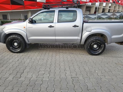 TOYOTA HI LUX Hilux 2.5 D-4D 4x4 Double Comfort AC