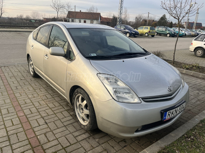 TOYOTA PRIUS 1.5 HSD JBL NAVI 2006 (Automata)