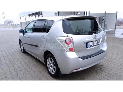 TOYOTA VERSO 2.0 D-4D Terra (5 személyes )