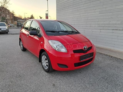 TOYOTA YARIS 1.0 Active