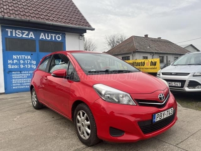 TOYOTA YARIS 1.0 Active klíma.téli-nyári gumi.váltózár