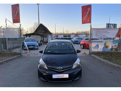 TOYOTA YARIS 1.33 Style