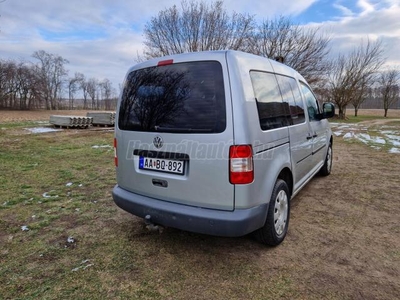 VOLKSWAGEN CADDY LIFE 7 személyes