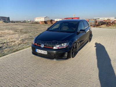 VOLKSWAGEN GOLF VII 2.0 TSI BMT GTI