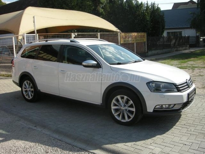 VOLKSWAGEN PASSAT ALLTRACK 2.0 CR TDI 4 MOTION DSG 177LE SZERVIZKÖNYV