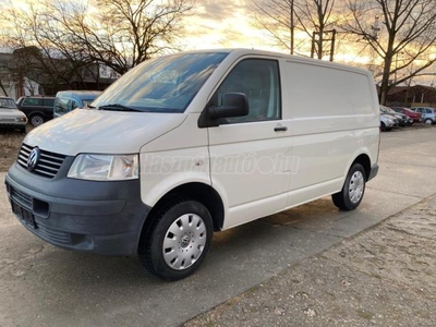 VOLKSWAGEN TRANSPORTER 2.5 TDI California Trendline