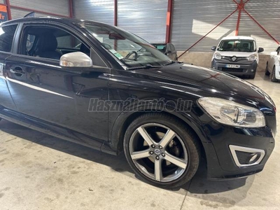 VOLVO C30 2.0 D [D3] R-Design Pro Geartronic Napfénytető-Navi-Xenon-Bőr