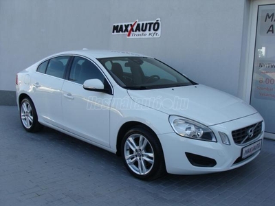 VOLVO S60 2.0 D [D3] Momentum Geartronic Nagyon szép megkímélt állapotban!