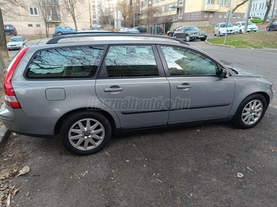 VOLVO V50 1.8