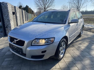 VOLVO V50 1.8 Momentum 158000km.Facelift.Ülésfűtés.Friss szervíz!!