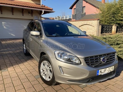 VOLVO XC60 2.0 D [D3] Momentum FWD