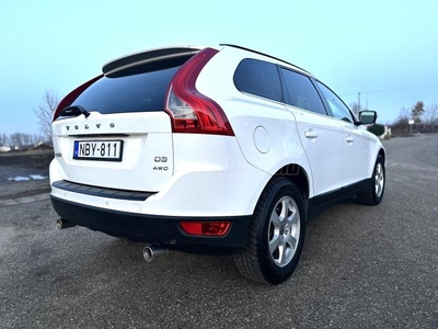 VOLVO XC60 2.4 D DRIVe Kinetic 4X4! FRISSEN SZERVIZELT! AZONNAL ELVIHETŐ!