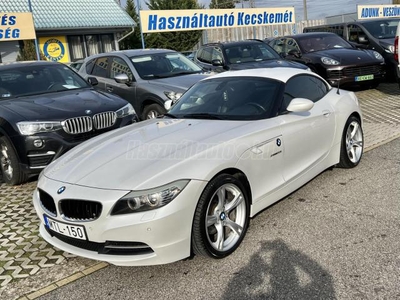 BMW Z4 2.0i (Automata) Facelift-Szervizkönyv-Autóbeszámítás