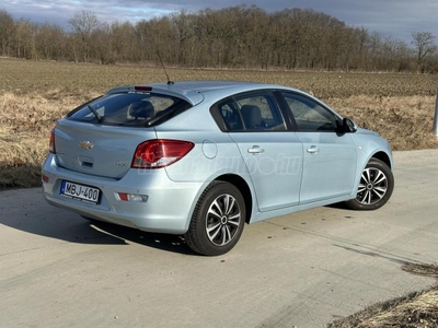 CHEVROLET CRUZE 1.6 LT Plus Első tulajdonostól. tökéletes állapot