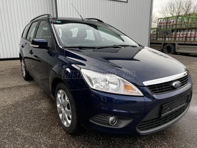 FORD FOCUS 1.6 Fresh 120.000 km. metálkék