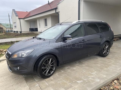 FORD FOCUS 1.6 Ti-VCT Ghia