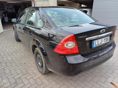 FORD FOCUS 1.6 Titanium