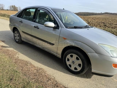 FORD FOCUS 1.8 Ghia