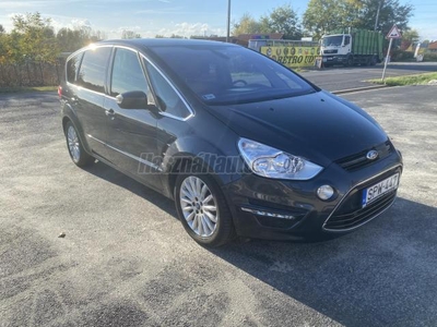 FORD S-MAX 2.0 TDCi Titanium