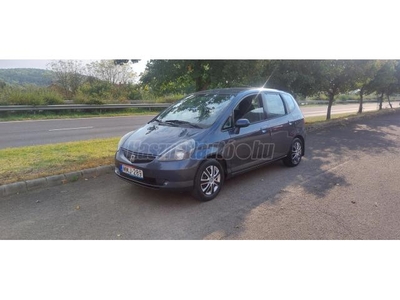 HONDA JAZZ 1.2 S My. 2005 Klíma