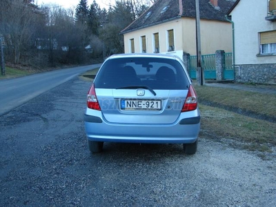 HONDA JAZZ 1.4 LS