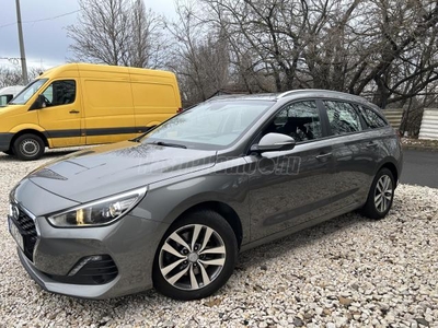 HYUNDAI I30 1.4 T-GDi GO! Plus Vezetett Szervízkönyv. Tempomat. Sávtartó. Led. Sérülésmentes