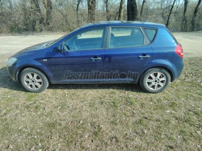 KIA CEE'D 1.6 EX