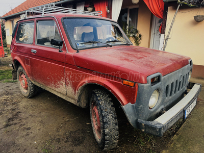 LADA NIVA 2121