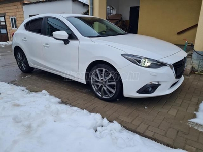 MAZDA 3 Sport 2.0 Revolution Skyactive TAKUMI