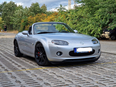 MAZDA MX-5 Coupe 2.0i 16V Revolution