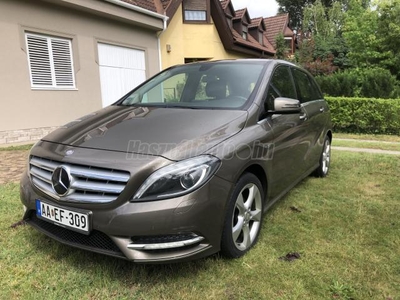 MERCEDES-BENZ B 180 BlueEFFICIENCY Bi-Xenon Led! 122Le