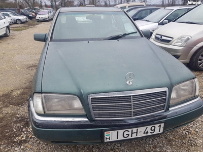 Mercedes-Benz C-Osztály