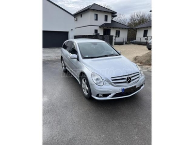 MERCEDES-BENZ R 320 CDI 4Matic (Automata) (6 személyes )