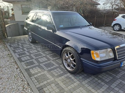 MERCEDES-BENZ W 124 T E200