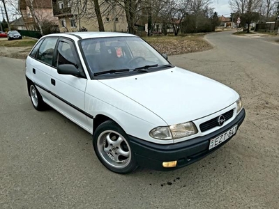 OPEL ASTRA F 1.4 GL