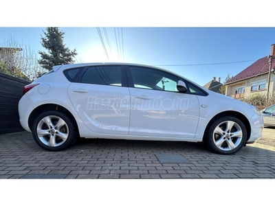 OPEL ASTRA J 1.7 CDTI Enjoy