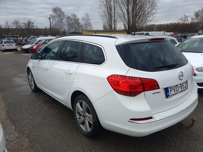 OPEL ASTRA J Sports Tourer 1.6 CDTI Start-Stop Cosmo