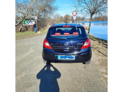 OPEL CORSA D 1.4 Cosmo Catch Me Now