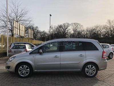 OPEL ZAFIRA B 1.8 Enjoy BENZINES 188.000 KM PANORÁMATETŐ VÉGIG VEZETETT SZERVIZKÖNYV 7 SZEMÉLYES 140 LP