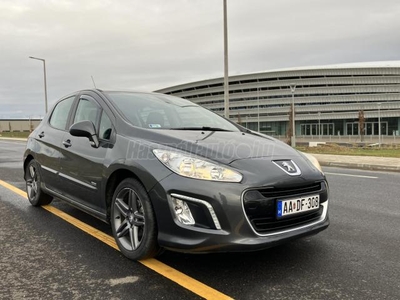 PEUGEOT 308 1.6 e-HDi Sportium