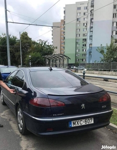 Peugeot 607 autó