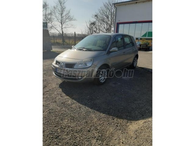 RENAULT SCENIC Grand Scénic 1.6 Dynamique