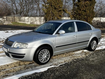 SKODA SUPERB 1.8 T Elegance Tiptronic ic Magyarországi-Xenon-Ülésfűtés-Friss Nagyszerviz