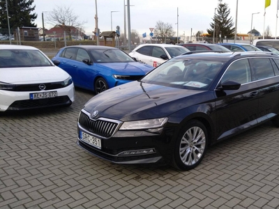 Skoda Superb Combi 2.0 TSI Style DSG Mo.-i!1Tul...