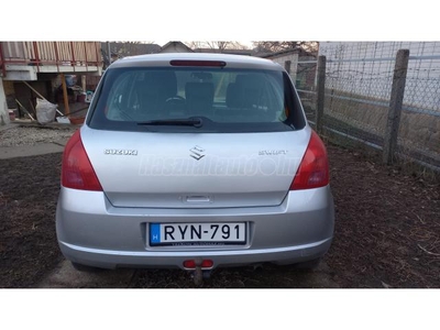 SUZUKI SWIFT 1.3 GC AC