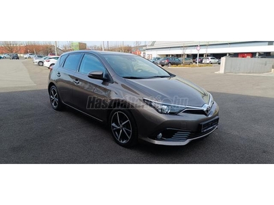 TOYOTA AURIS 1.2T Executive MY17 Edition S