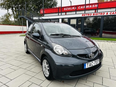 TOYOTA AYGO 1.0 Black