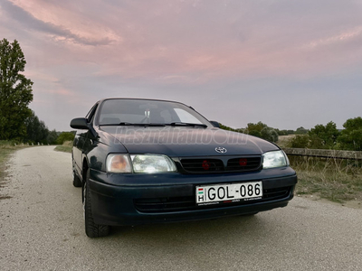 TOYOTA CARINA Carina-E 1.6 XLi